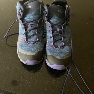 Keen women’s hiking boots